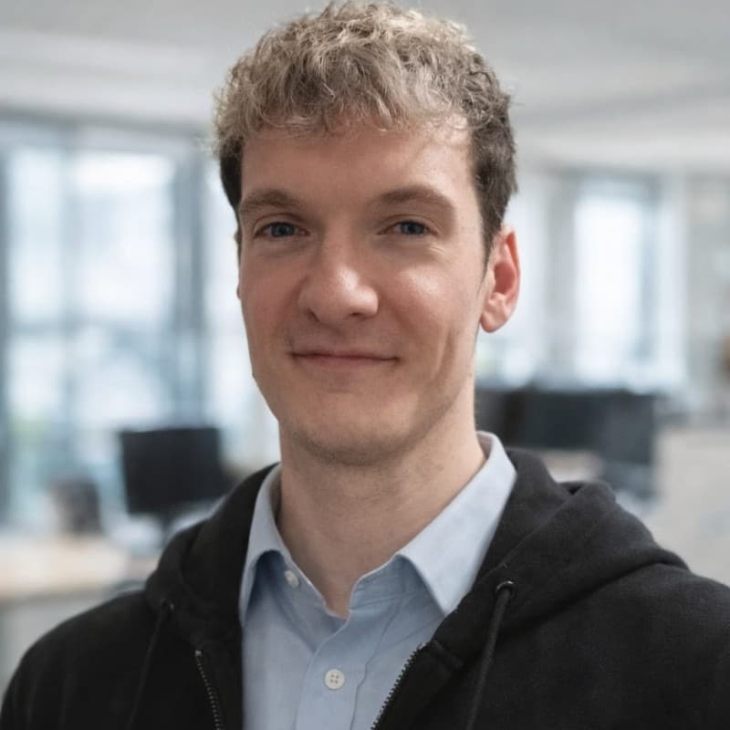 Dennis Hausmann – Full-Stack Entwickler für Web-Apps und Softwarelösungen